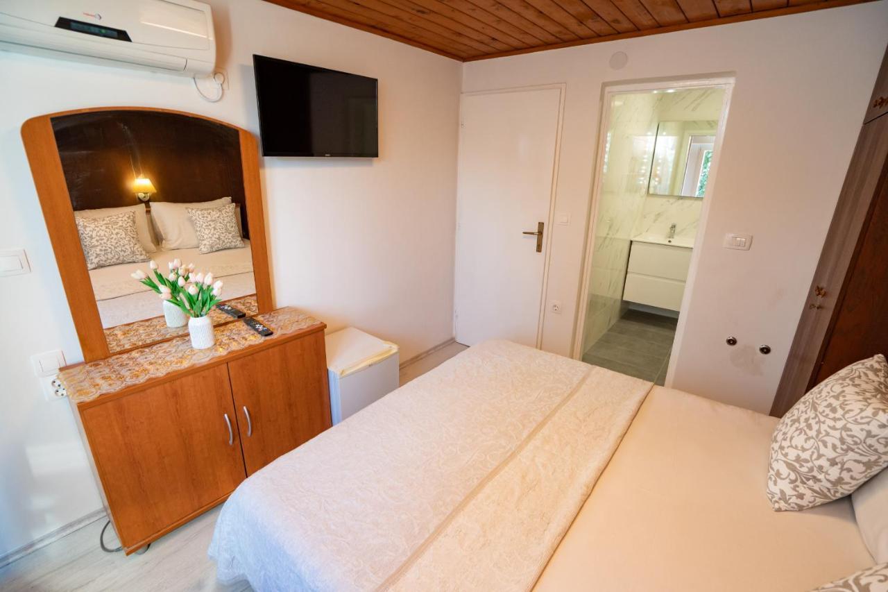 Rooms Magnolia With Pool Novaglia Esterno foto