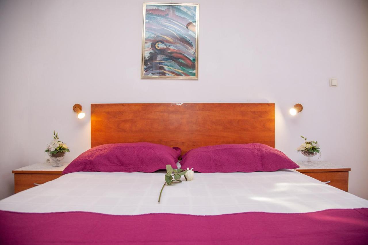 Rooms Magnolia With Pool Novaglia Esterno foto