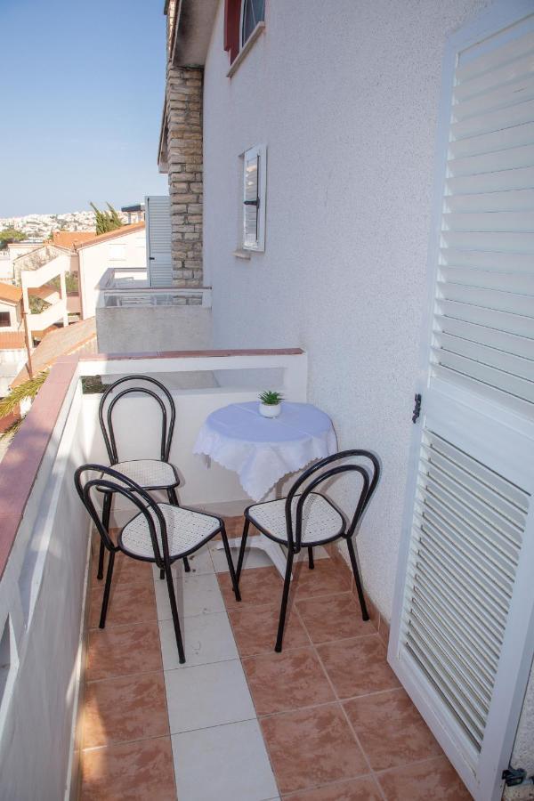 Rooms Magnolia With Pool Novaglia Esterno foto